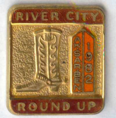 1982 Livestock Show Official Pin Image